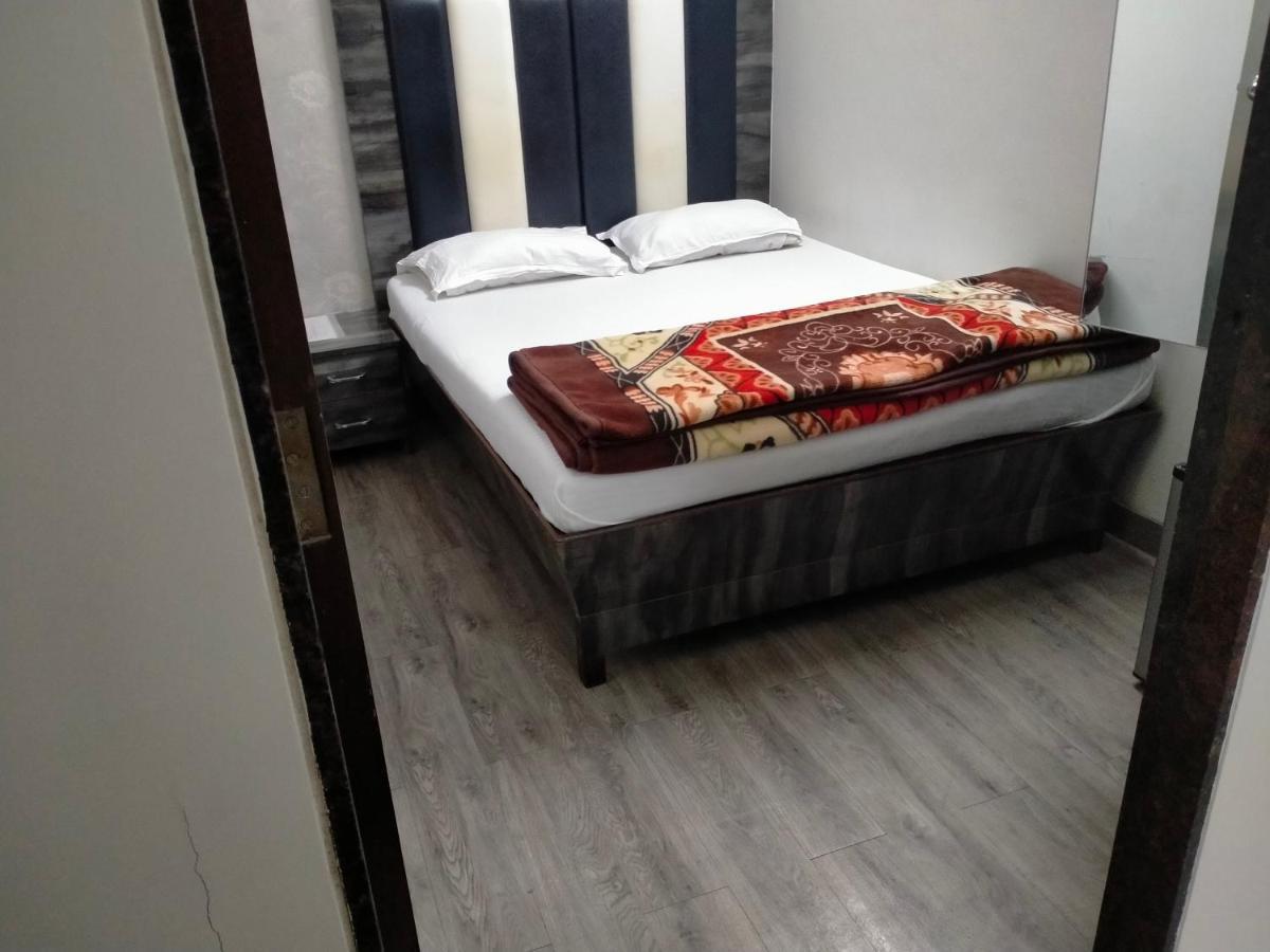 Hotel Broadway Colaba Bombaj Zewnętrze zdjęcie