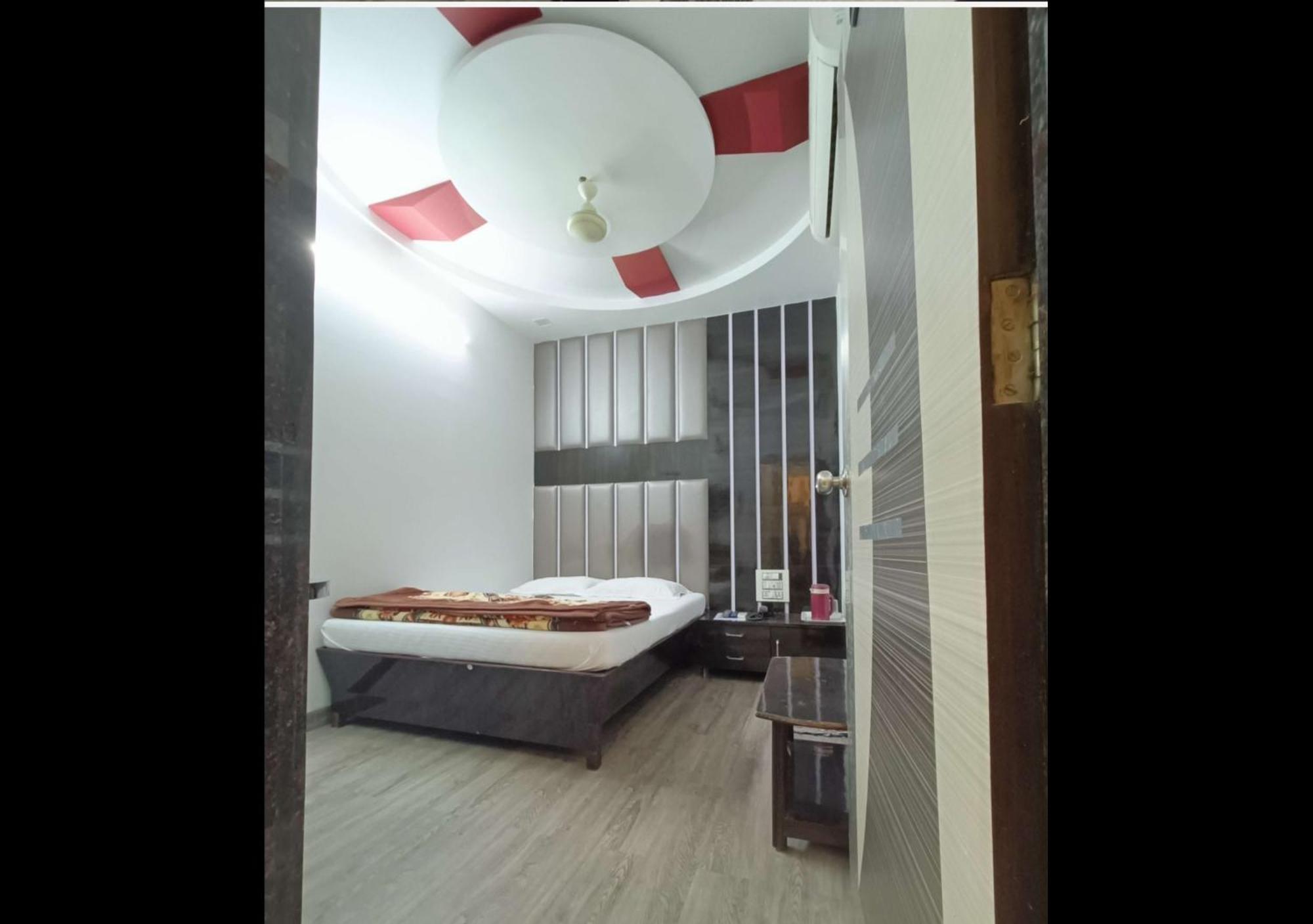 Hotel Broadway Colaba Bombaj Zewnętrze zdjęcie