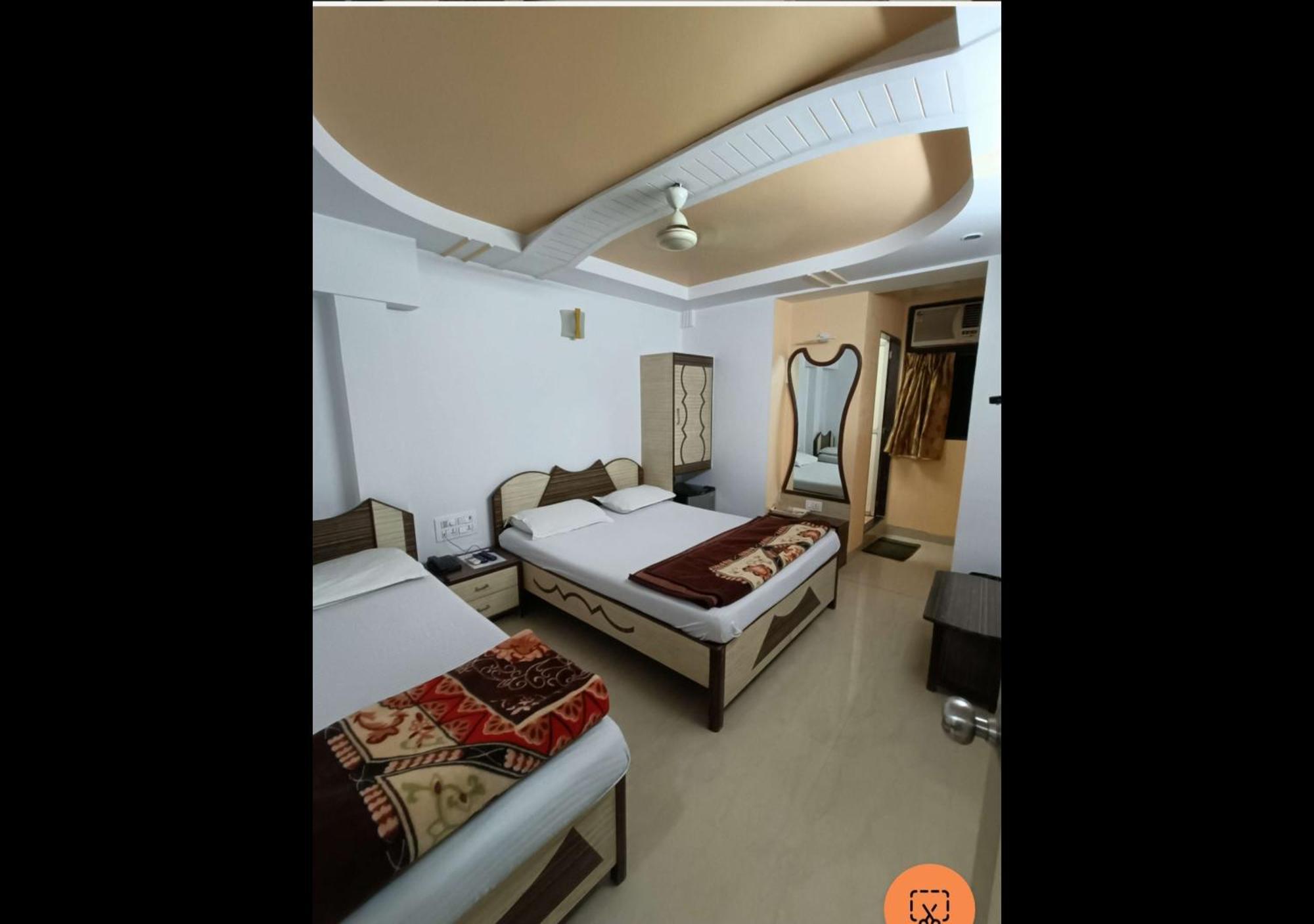 Hotel Broadway Colaba Bombaj Zewnętrze zdjęcie