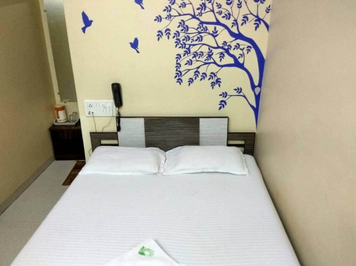 Hotel Broadway Colaba Bombaj Zewnętrze zdjęcie