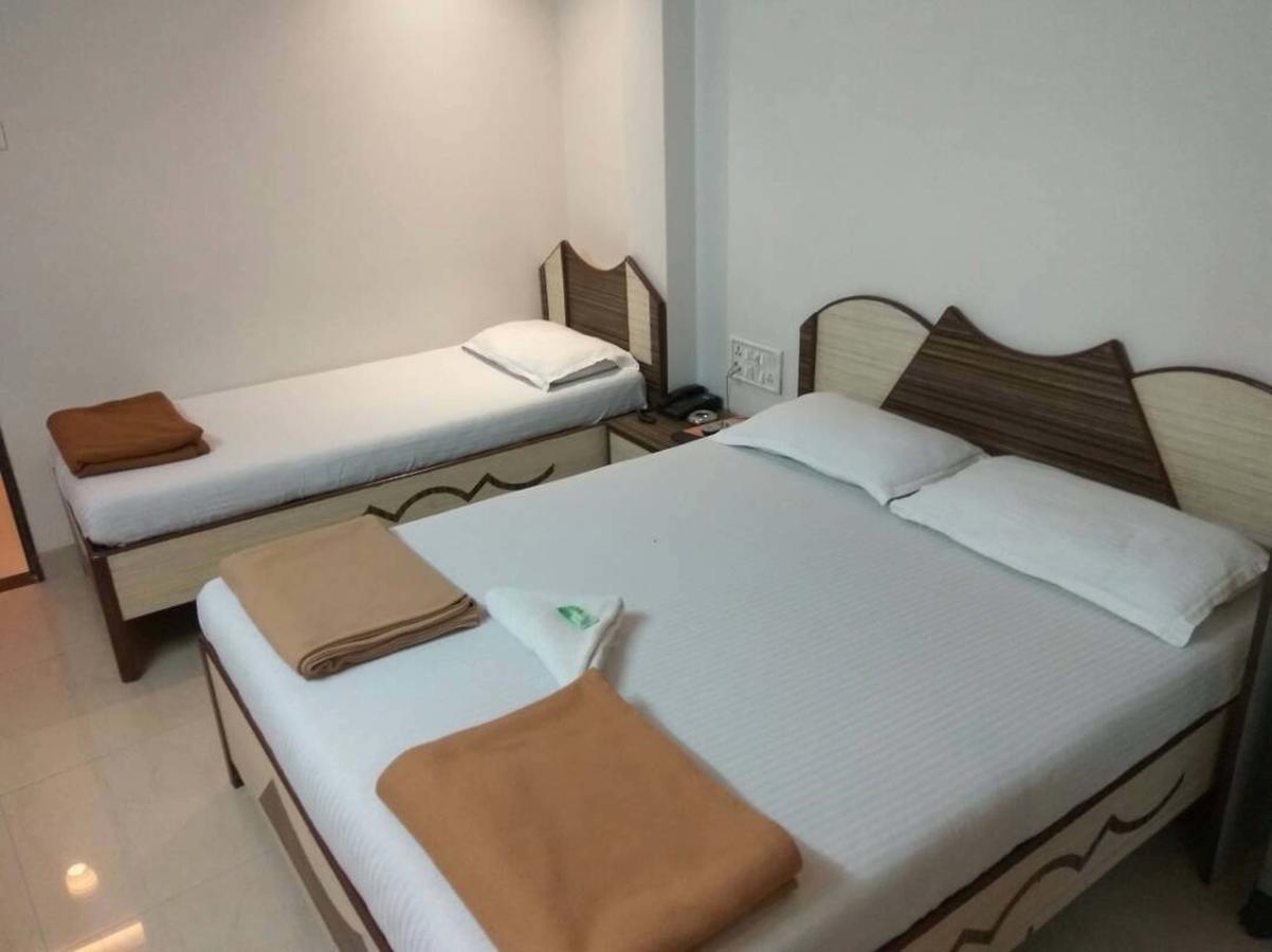 Hotel Broadway Colaba Bombaj Zewnętrze zdjęcie