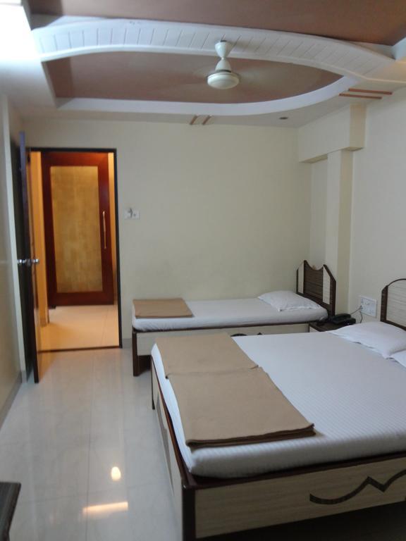 Hotel Broadway Colaba Bombaj Zewnętrze zdjęcie